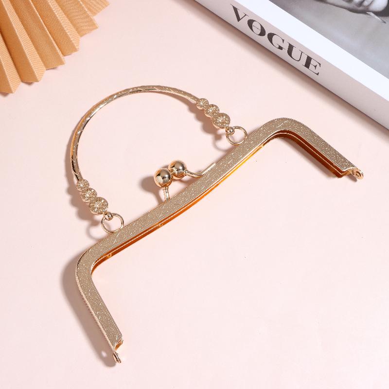 NewMetal Purse Frame With Curv - Furniture Hardware Supply recension och pris