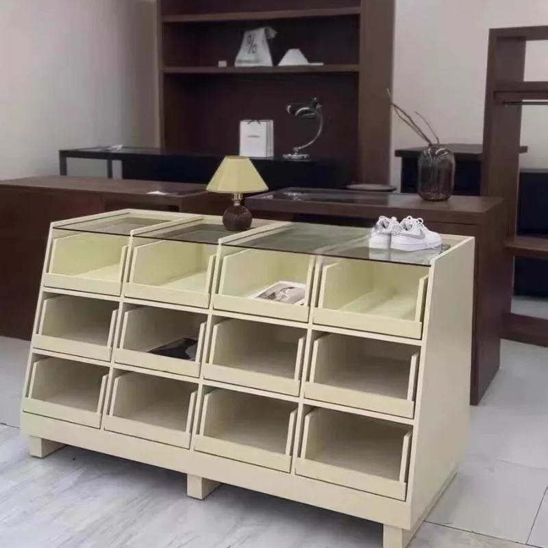 Children's Clothing Store Naka - Furniture Hardware Stores recension och pris